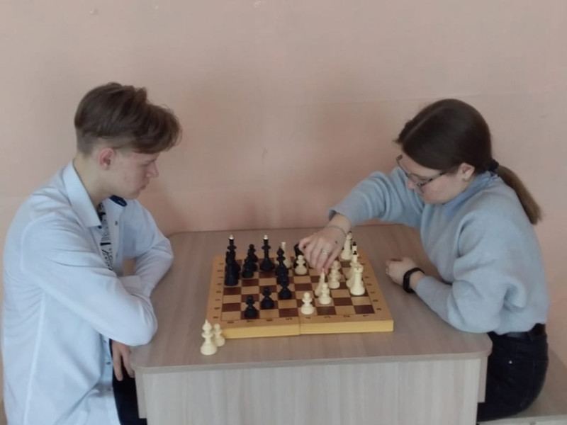 Школьный турнир по шахматам..